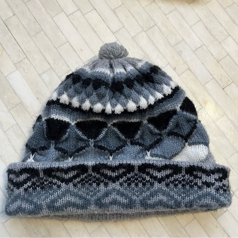 Cozy Knit 100% Alpaca Warm Kids Hat - Gray and Black